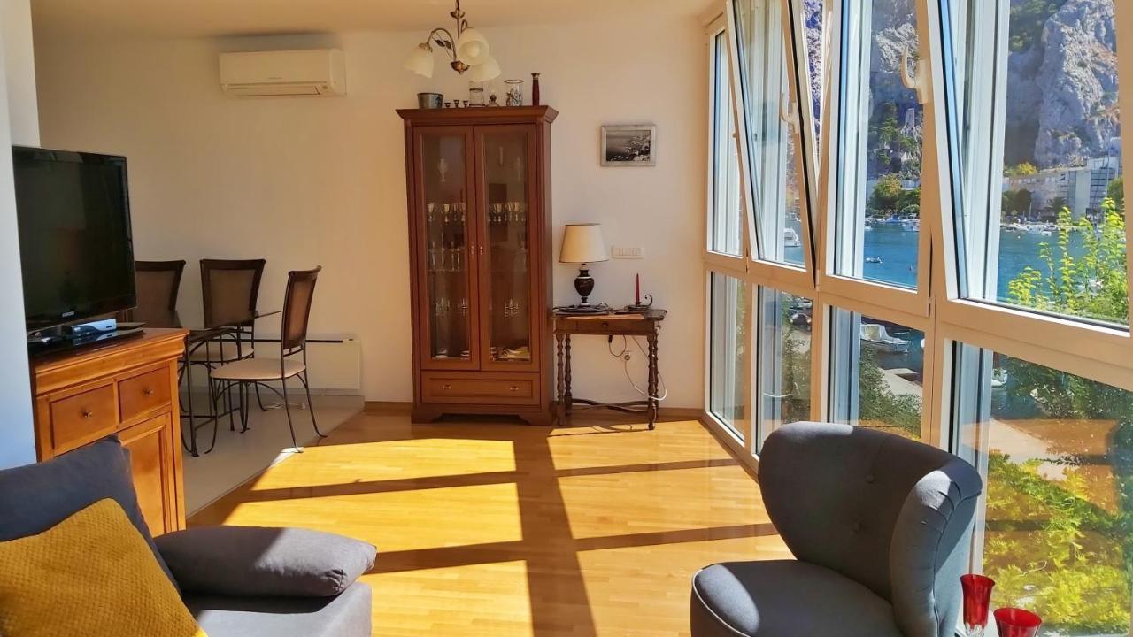 Apartment Lora オミシュ エクステリア 写真